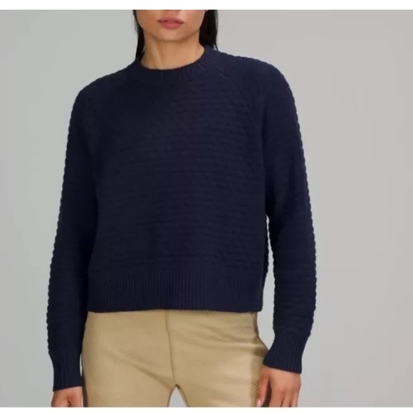 Lululemon | Texture Play Crew Sweater in Night Sea Blue M/L Cashmere Blend - Picture 1 of 10
